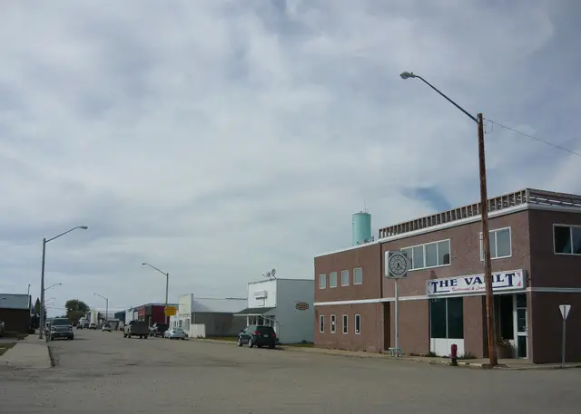Business district on 1st Street South, Wakaw
